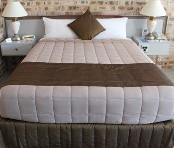 Airport Motel Sir Francis Drake - Australian Destinations 11