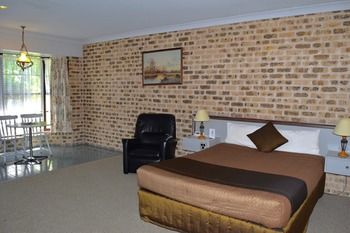 Airport Motel Sir Francis Drake - Australian Destinations 22
