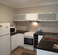 Dungowan Waterfront Apartments - Australian Destinations