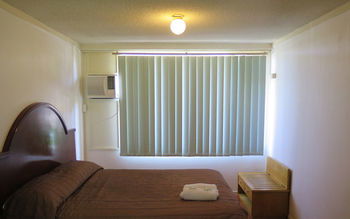 Amg Motel & Serviced Apartments - Australian Destinations 4