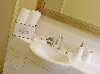 Apple Tree Cottage & Studio - Australian Destinations 2