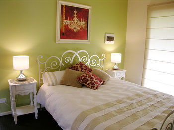 Apple Tree Cottage & Studio - Australian Destinations 9