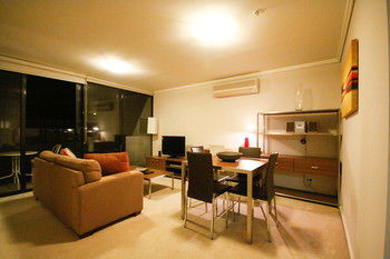 Amazing City Apartment - Australian Destinations 26