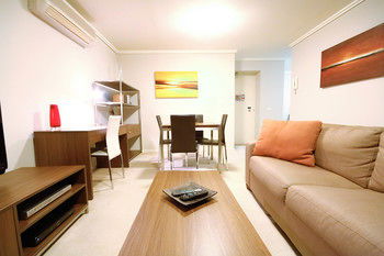 Amazing City Apartment - Australian Destinations 32