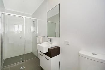 Cooroy Luxury Motel Apartments Noosa - Australian Destinations 0