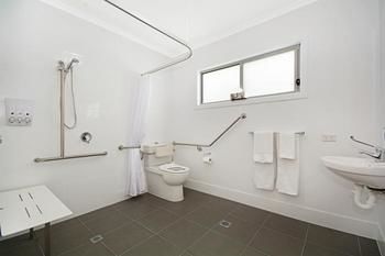 Cooroy Luxury Motel Apartments Noosa - Australian Destinations 1
