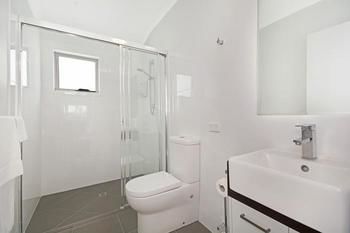 Cooroy Luxury Motel Apartments Noosa - Australian Destinations 2