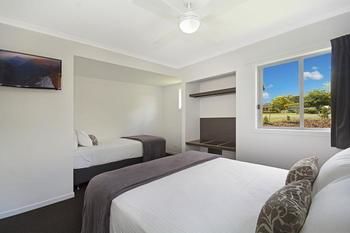 Cooroy Luxury Motel Apartments Noosa - Australian Destinations 7