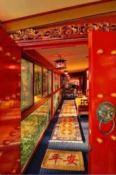 Mt Dandenong Imperial Retreat - Australian Destinations 9