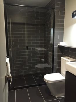 Bayside Towers Serviced Apartments - Australian Destinations 1