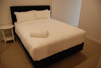 Bayside Towers Serviced Apartments - Australian Destinations 3