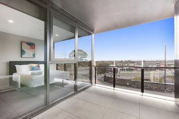 Bayside Towers Serviced Apartments - Australian Destinations 7