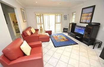 Kingsford 12 Shaw Furnished Apartment - Australian Destinations 5