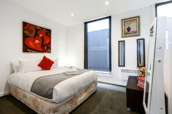 UrbanMinder @ Montague - Australian Destinations 6