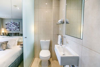Comfy Kew Apartments - Australian Destinations 10