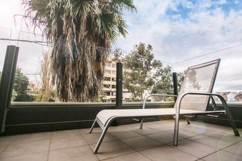 Comfy Kew Apartments - Australian Destinations 16
