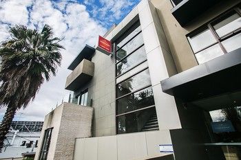 Comfy Kew Apartments - Australian Destinations 25