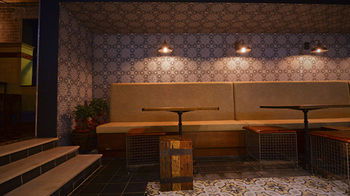 Annandale Hotel - Australian Destinations 16