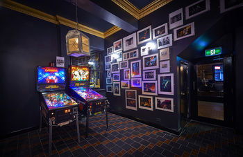 Annandale Hotel - Australian Destinations 24