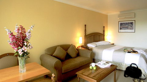 Best Western Plus The Tudor Box Hill - Australian Destinations 1