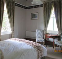 Cygnet's Secret Garden - Boutique Bed and Breakfast - Australian Destinations