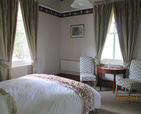 Cygnet's Secret Garden - Boutique Bed And Breakfast - Australian Destinations 0