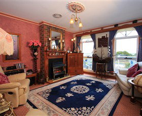 Moonlight Bay B&B Guest House - Australian Destinations 1