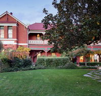 Alzburg Resort Mansfield - Australian Destinations
