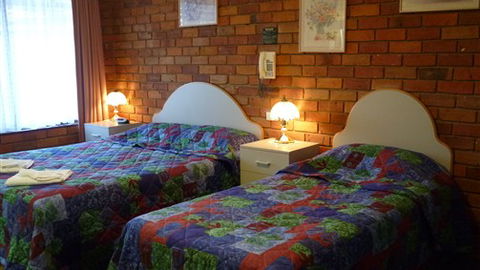 Tocumwal Motel - Australian Destinations 2