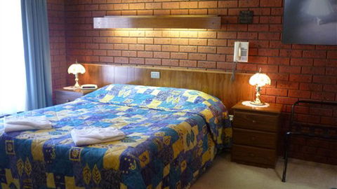 Tocumwal Motel - Australian Destinations 1