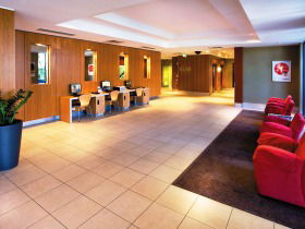 Travelodge Hotel Garden City Brisbane - Australian Destinations 1