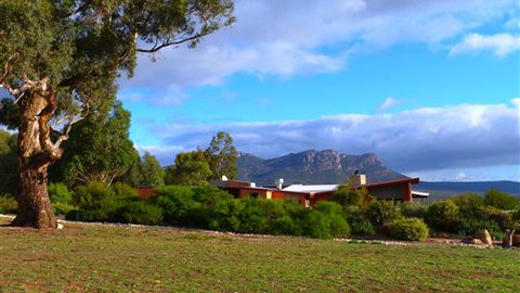 Meringa Springs - Australian Destinations 0