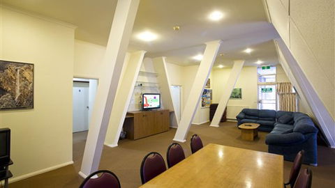 Alpha Ski Lodge - Australian Destinations 1