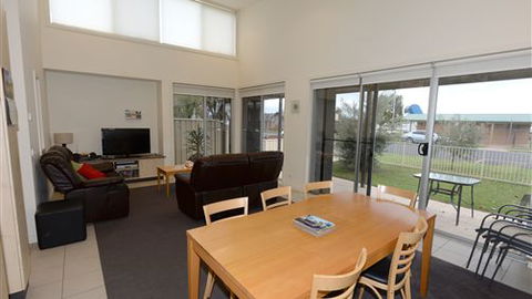 Murray Grange Villa Eight - Australian Destinations 2