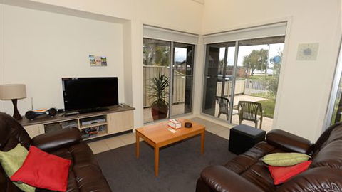 Murray Grange Villa Eight - Australian Destinations 3