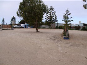 Fowlers Bay Caravan Park - Australian Destinations 3