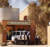 Mud Hut Motel - Australian Destinations