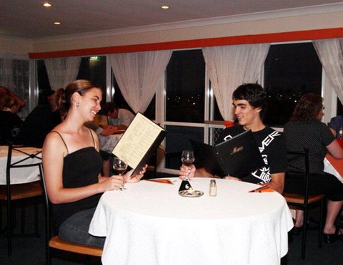 Alexander Motel & Peppercorn Restaurant - Australian Destinations 3