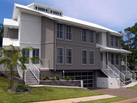 Aston Hill Motor Lodge - Australian Destinations 1