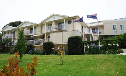 Aston Hill Motor Lodge - Australian Destinations 2
