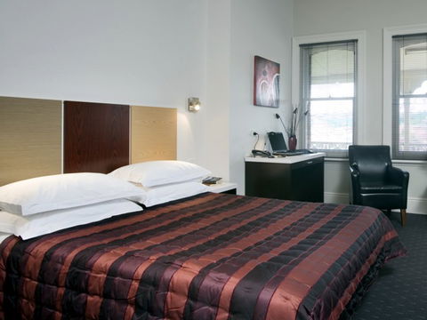 Auldington Hotel - Australian Destinations 3