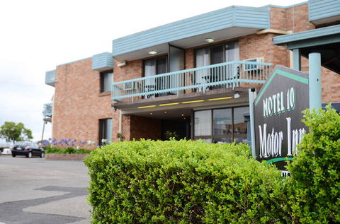 Motel 10 - Australian Destinations 0