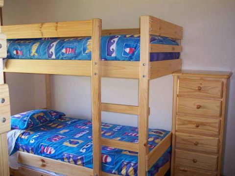 Bott's Beach Retreat - Australian Destinations 2