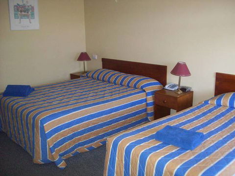 Cobar Motor Inn - Australian Destinations 0