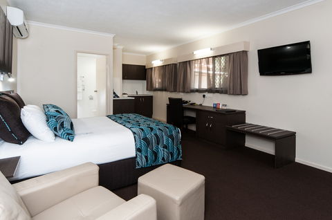 Comfort Inn & Suites Robertson Gardens - Australian Destinations 6