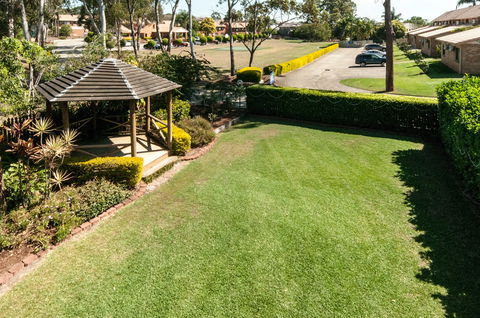 Comfort Inn & Suites Robertson Gardens - Australian Destinations 5