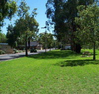 Cowra Holiday Park - Australian Destinations