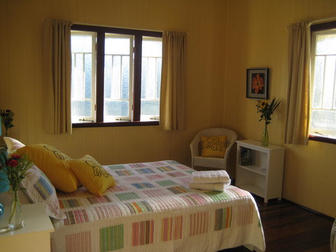 Eco Queenslander Holiday Home - Australian Destinations 1