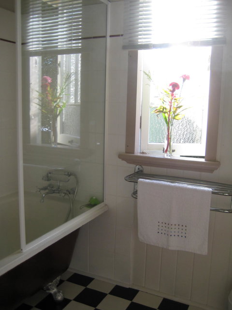 Eco Queenslander Holiday Home - Australian Destinations 5