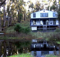 Hidden Grove Retreat - Australian Destinations